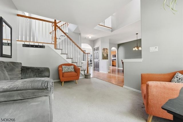 44 Haze Way, Lopatcong Twp., NJ 08865