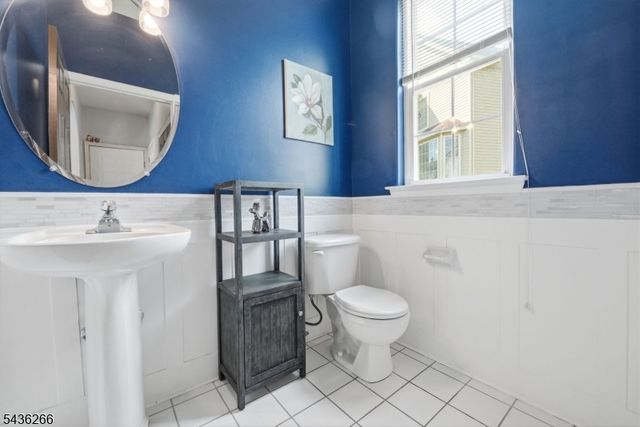44 Haze Way, Lopatcong Twp., NJ 08865