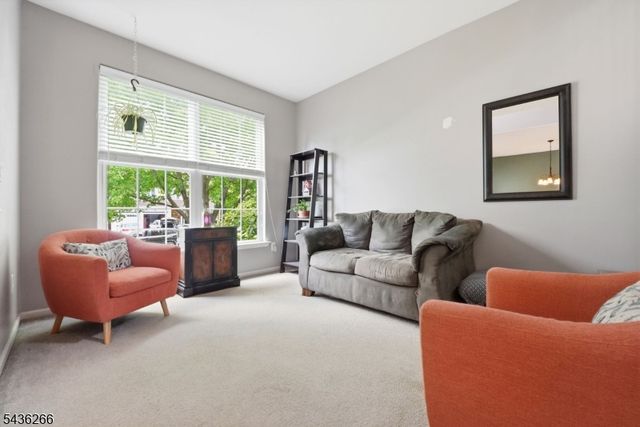 44 Haze Way, Lopatcong Twp., NJ 08865