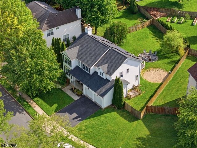 44 Haze Way, Lopatcong Twp., NJ 08865