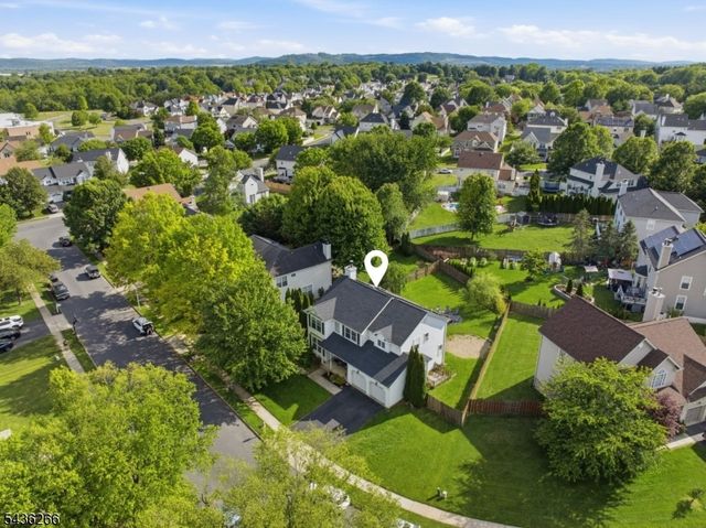 44 Haze Way, Lopatcong Twp., NJ 08865