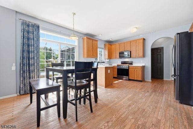 44 Haze Way, Lopatcong Twp., NJ 08865