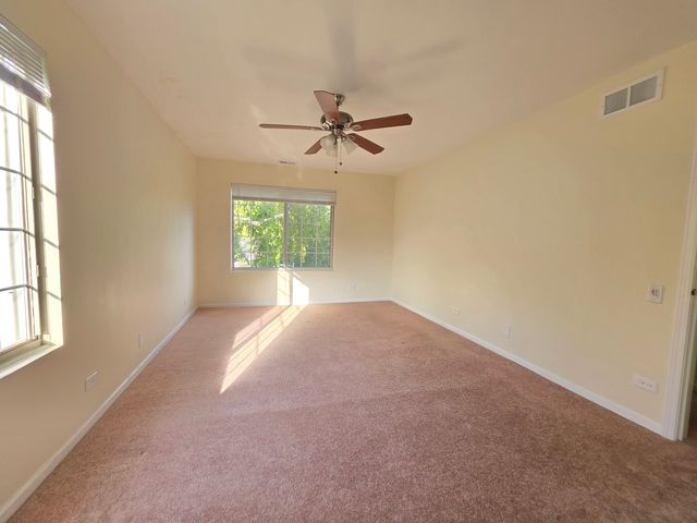 338 Bunker Hill Circle, Aurora, IL 60504