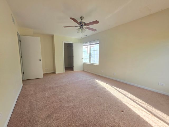 338 Bunker Hill Circle, Aurora, IL 60504