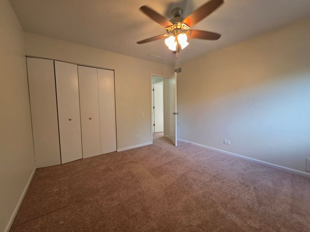 338 Bunker Hill Circle, Aurora, IL 60504