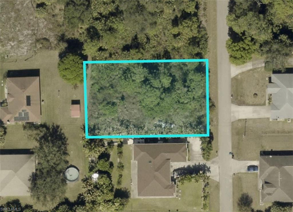 615 McKinley AVE, LEHIGH ACRES, FL 33972 — exterior