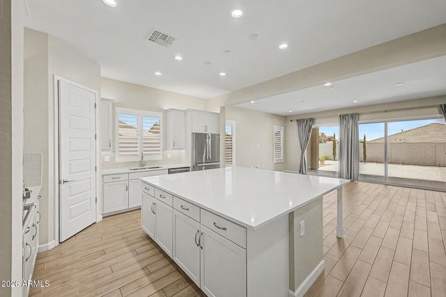 6051 E SINCLAIR Street, Phoenix, AZ 85054