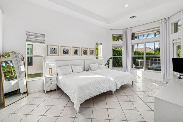 9641 Parkview Avenue, Boca Raton, FL 33428