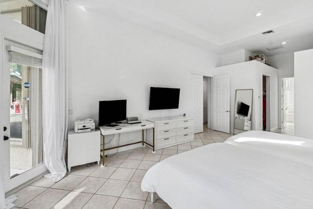 9641 Parkview Avenue, Boca Raton, FL 33428