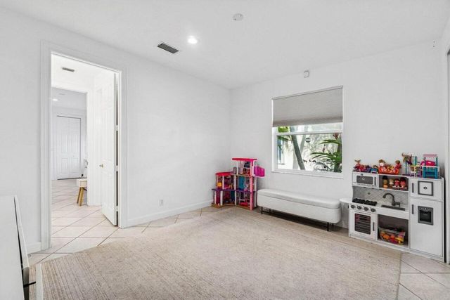 9641 Parkview Avenue, Boca Raton, FL 33428