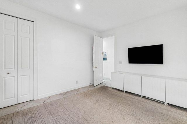 9641 Parkview Avenue, Boca Raton, FL 33428