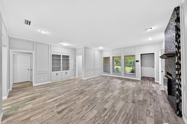 3908 Country Club Drive W, Irving, TX 75038