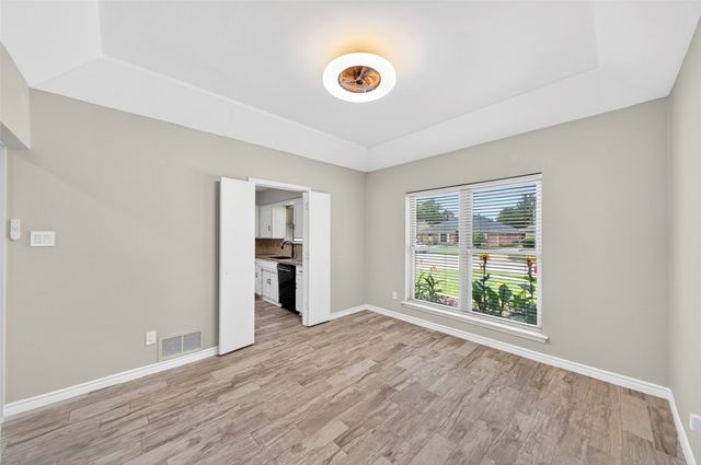 3908 Country Club Drive W, Irving, TX 75038