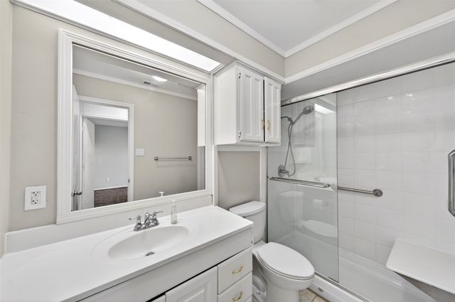 3908 Country Club Drive W, Irving, TX 75038