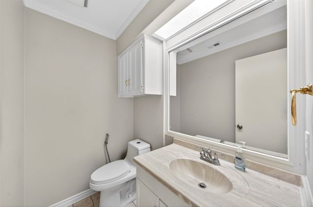 3908 Country Club Drive W, Irving, TX 75038