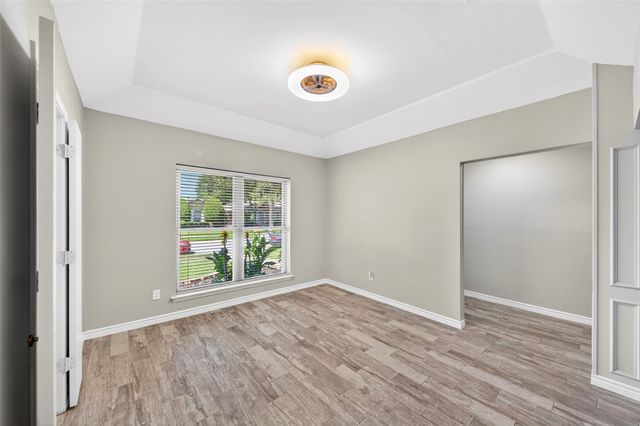 3908 Country Club Drive W, Irving, TX 75038
