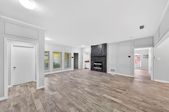 3908 Country Club Drive W, Irving, TX 75038