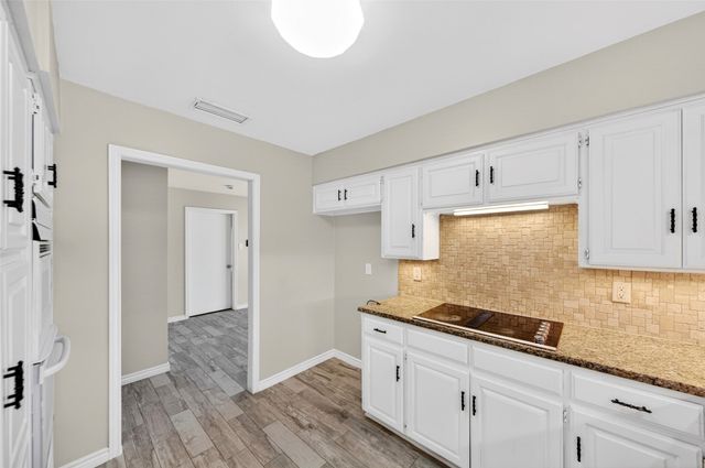 3908 Country Club Drive W, Irving, TX 75038
