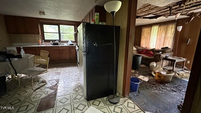2407 West Walnut Street, Johnson City, TN 37614