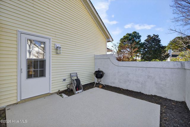2032 White Road, Wilmington, NC 28411