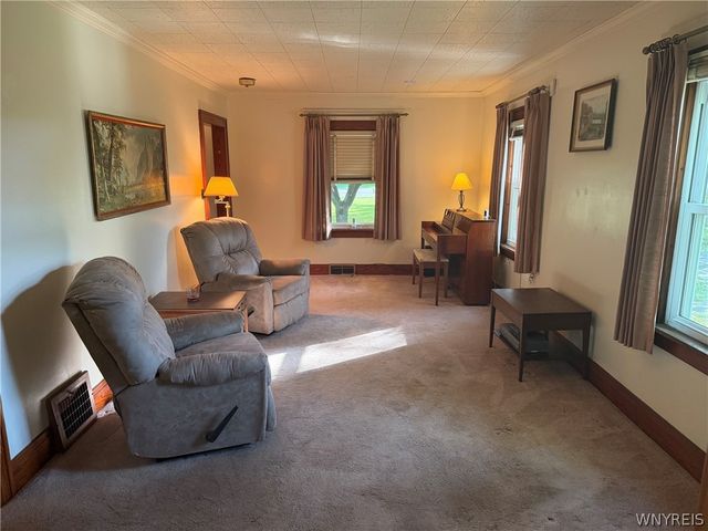 1555 Ridge Road, Lewiston, NY 14092