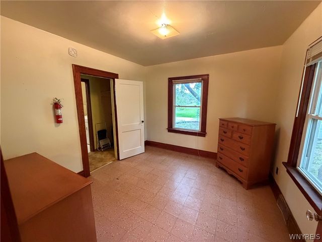 1555 Ridge Road, Lewiston, NY 14092