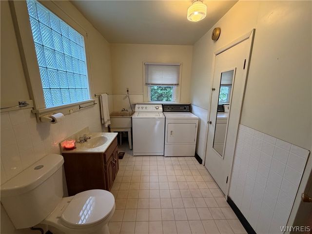 1555 Ridge Road, Lewiston, NY 14092