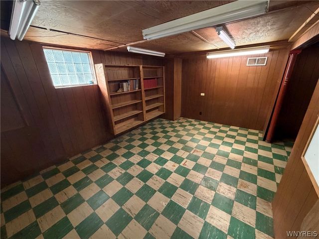 1555 Ridge Road, Lewiston, NY 14092