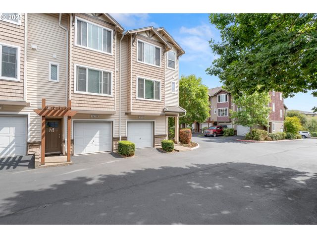10792 Ne GATEWAY Pl, Hillsboro, OR 97006