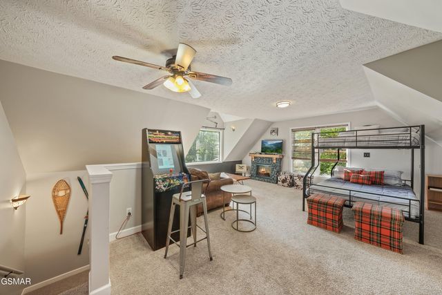 1110 Ski Mtn Road, Gatlinburg, TN 37738