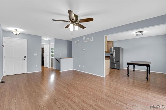 818 Sugar Valley Court, St Peters, MO 63376