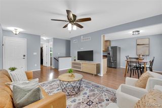 818 Sugar Valley Court, St Peters, MO 63376