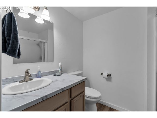 2848 Se LONNY Ct, Hillsboro, OR 97123