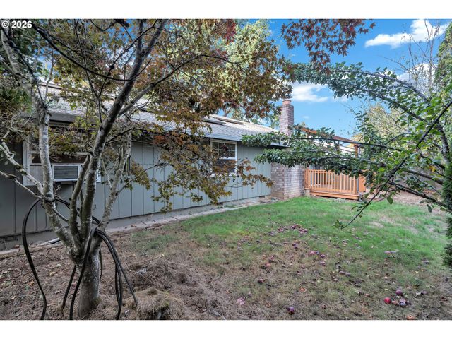 2848 Se LONNY Ct, Hillsboro, OR 97123