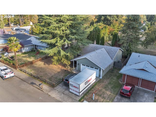 2848 Se LONNY Ct, Hillsboro, OR 97123