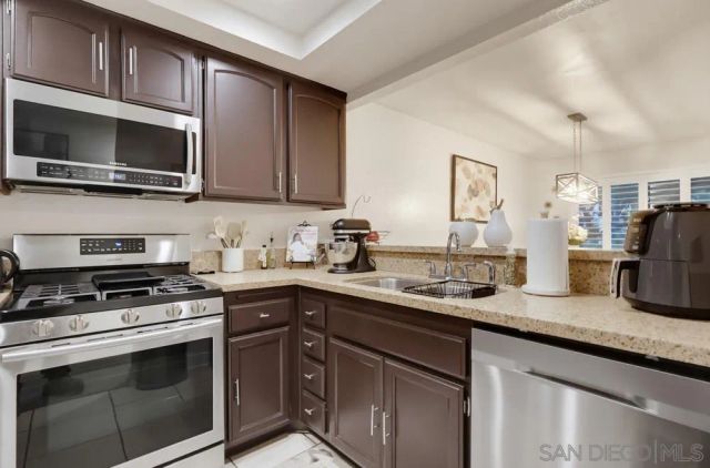 22232 S Vermont Ave 104D, Torrence, CA 90502