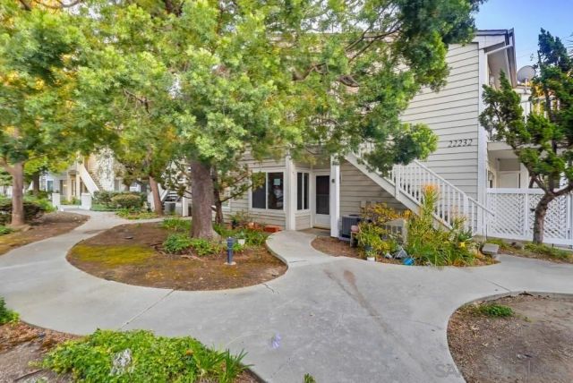 22232 S Vermont Ave 104D, Torrence, CA 90502