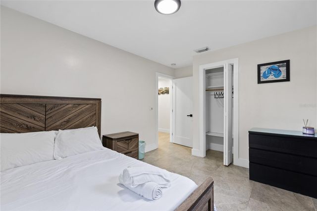 6822 S WALL STREET, Tampa, FL 33616