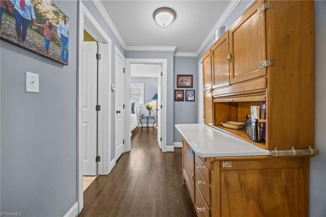 607 Rockspring Road, High Point, NC 27262