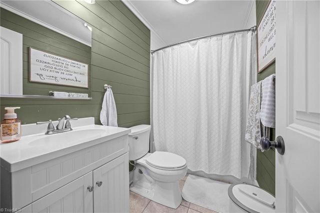 607 Rockspring Road, High Point, NC 27262