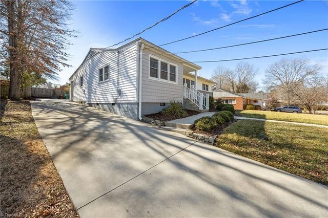 607 Rockspring Road, High Point, NC 27262