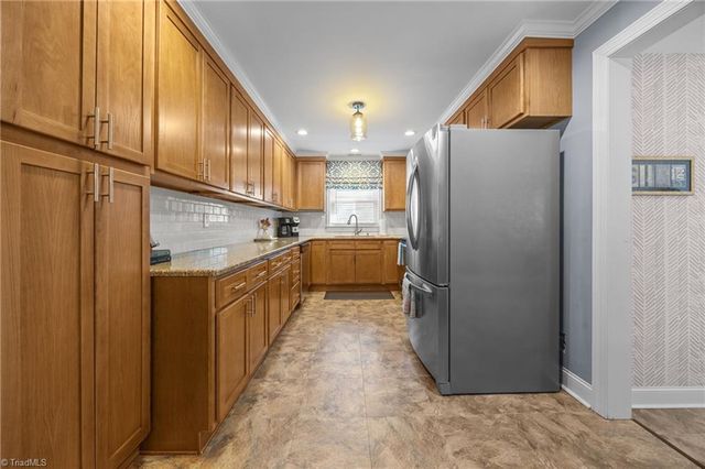 607 Rockspring Road, High Point, NC 27262