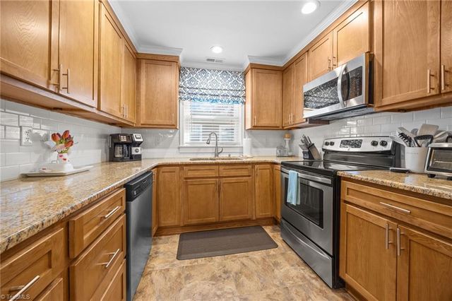 607 Rockspring Road, High Point, NC 27262