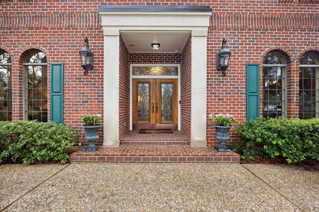 345 Knipp Road, Bunker Hill Village, TX 77024