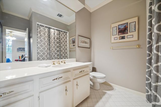 345 Knipp Road, Bunker Hill Village, TX 77024