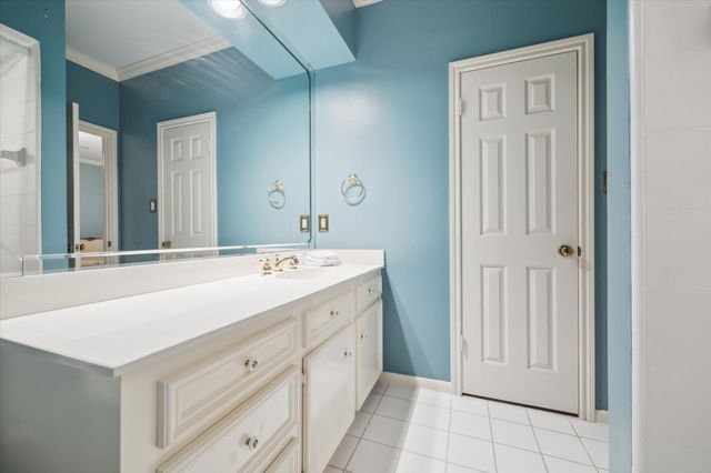 345 Knipp Road, Bunker Hill Village, TX 77024