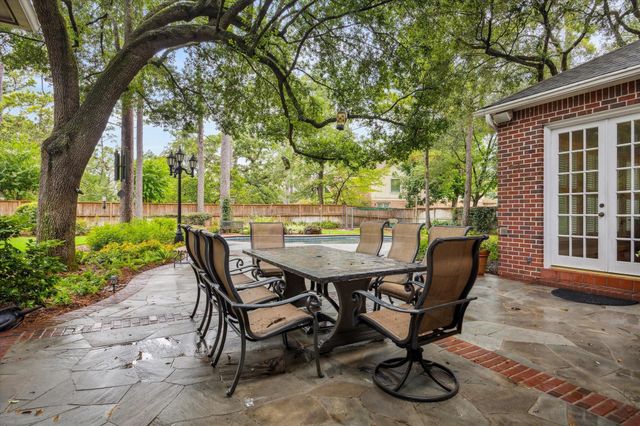 345 Knipp Road, Bunker Hill Village, TX 77024