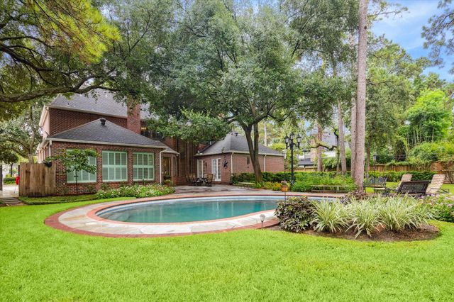 345 Knipp Road, Bunker Hill Village, TX 77024