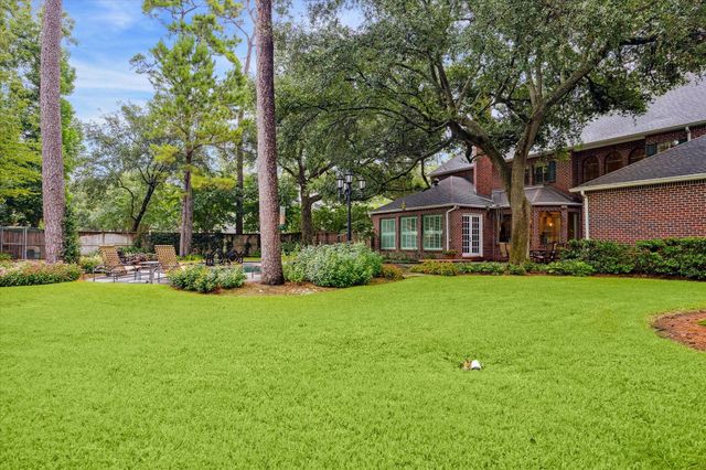 345 Knipp Road, Bunker Hill Village, TX 77024