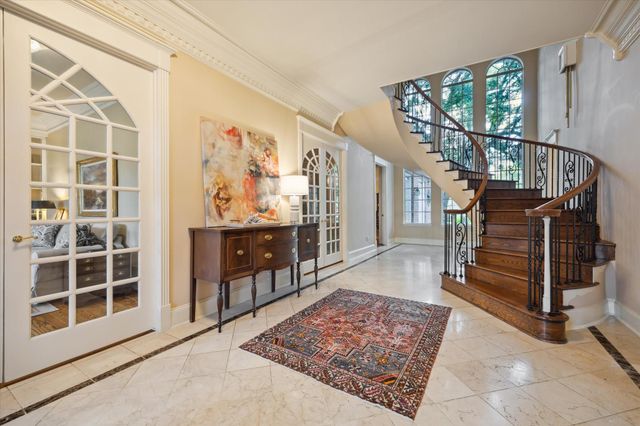 345 Knipp Road, Bunker Hill Village, TX 77024